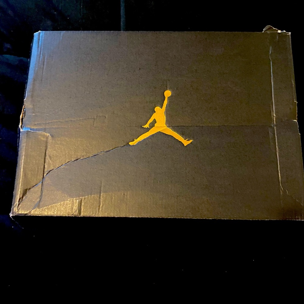 Air Jordan 1 Mid GS 'University Blue Black'